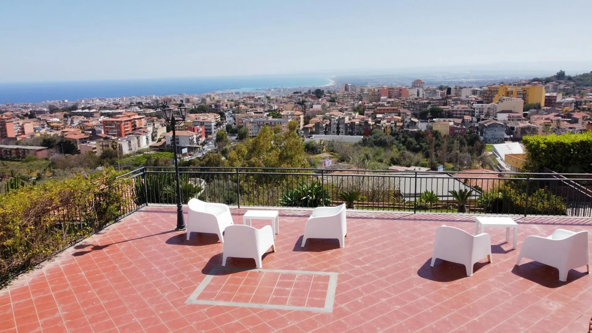 Villa Leucatia Sant'Agata Li Battiati Bed & Breakfast